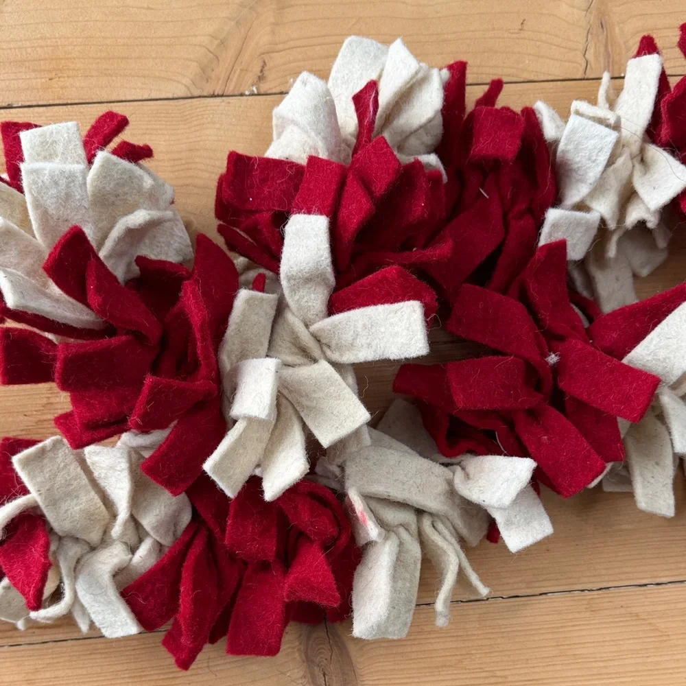 Hobby Lobby Red and Cream Holiday Garland